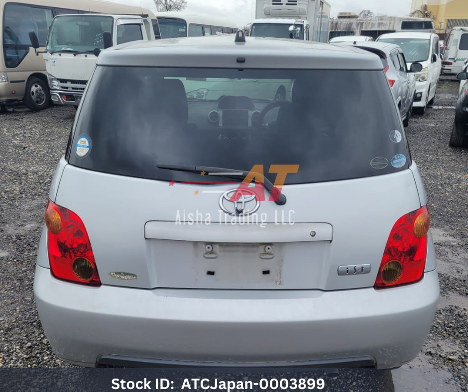2004 Toyota IST